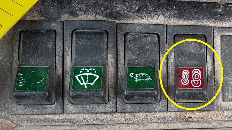 Schalter 1.jpg (313.37 KiB) 10456 mal betrachtet Schalter 1.jpg