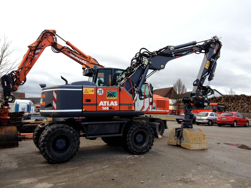 2.JPG (784.99 KiB) 7473 mal betrachtet 2.JPG